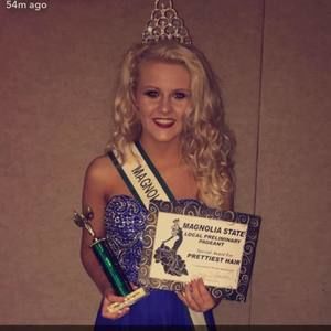 Meet your Posher, Dana